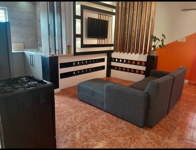 1 bed property to rent in RAVENSMEAD